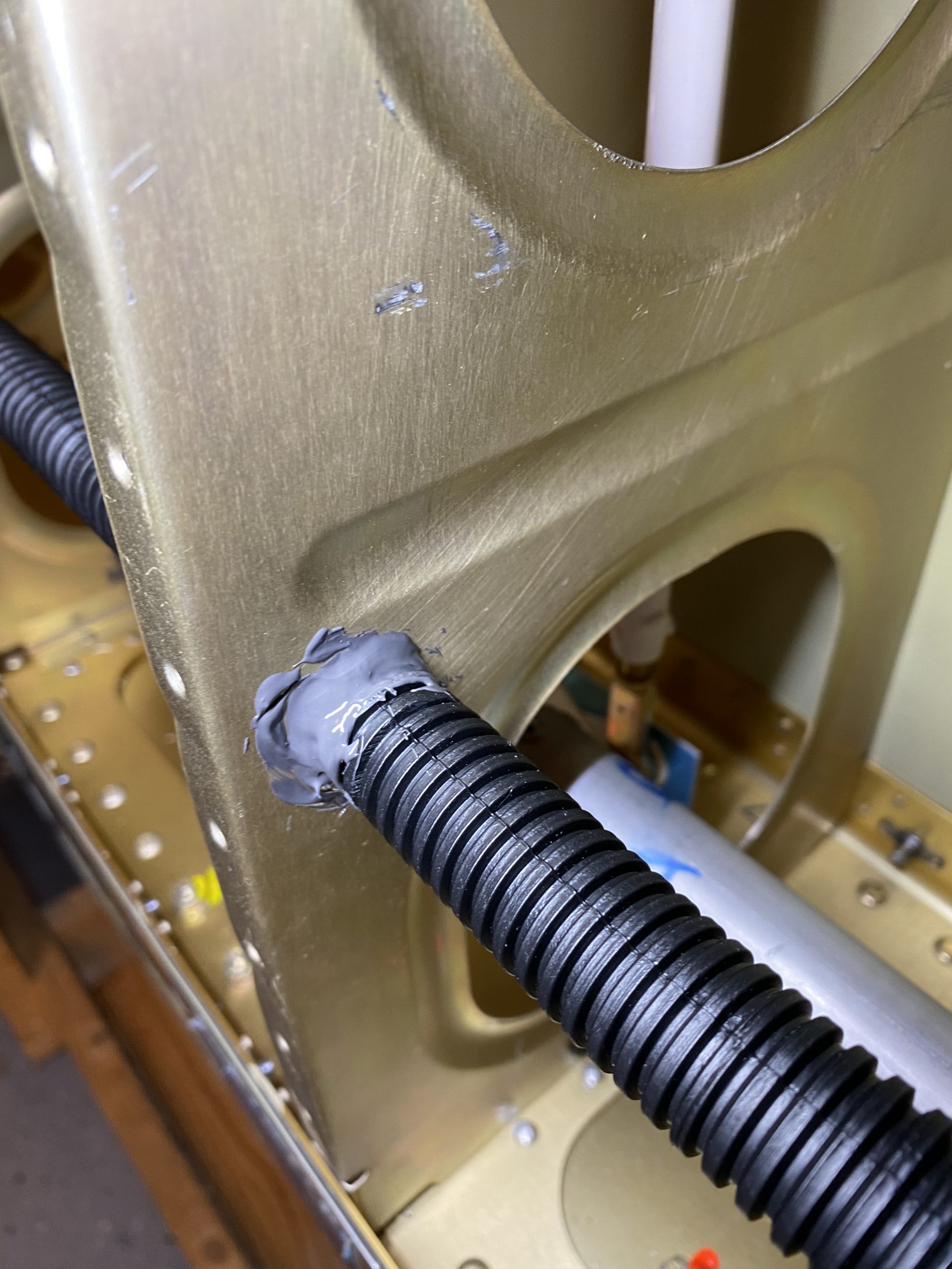 Bonding Nylon Conduit to the Ribs Lynn’s RV7 Build